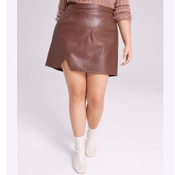 Dresses & Skirts - Brown Leather Mini Skirt 2X